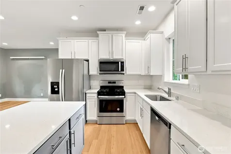 2114 191st Avenue SW Lakebay WA 98349