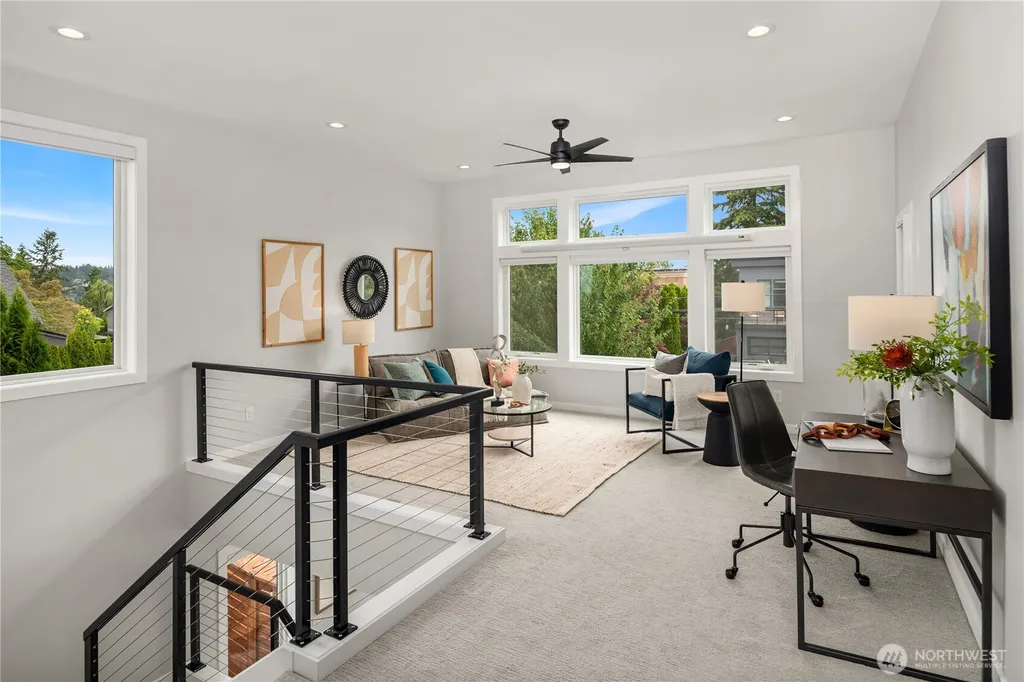635 17th Avenue W Kirkland WA 98033