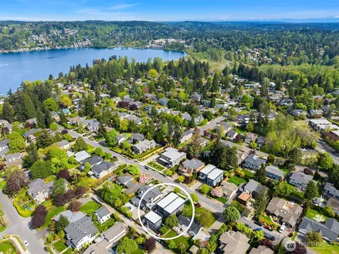635 17th Avenue W Kirkland WA 98033