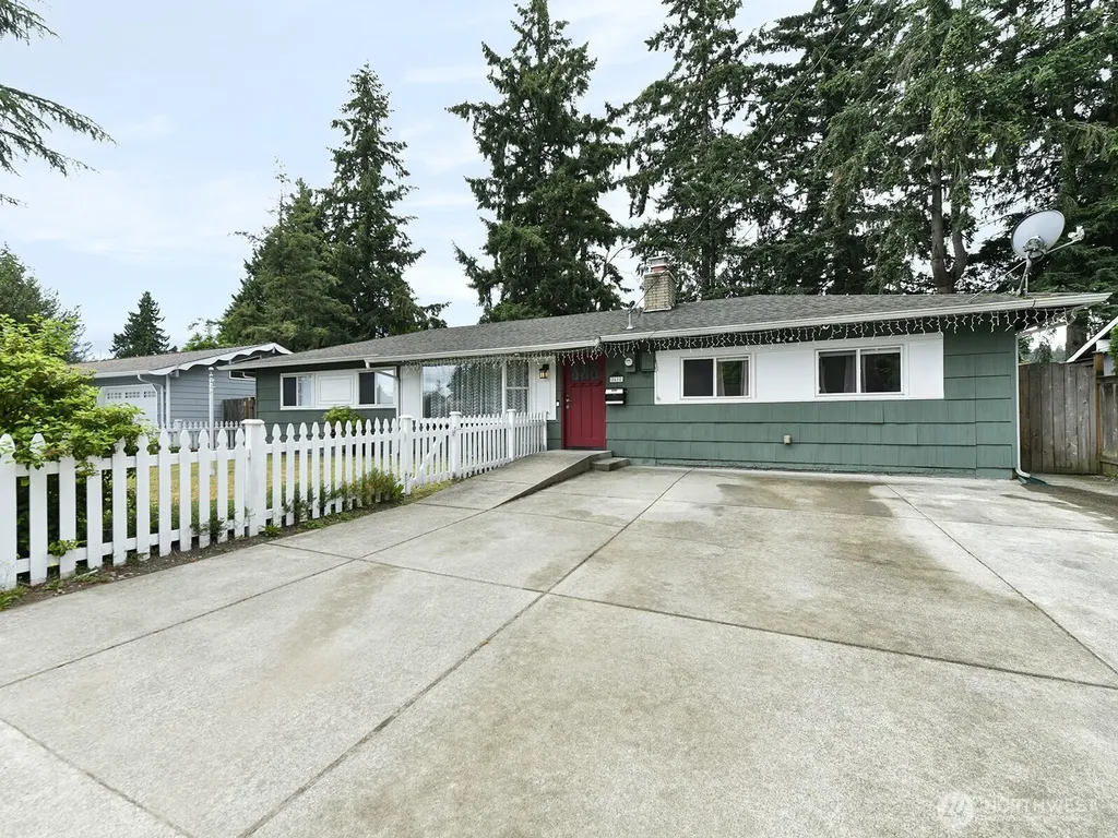 2612 N Street SE Auburn WA 98002