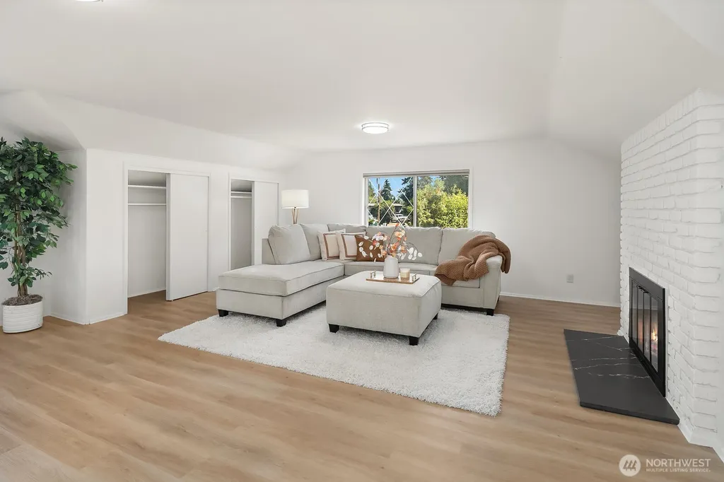 4504 S 163rd Place Tukwila WA 98188