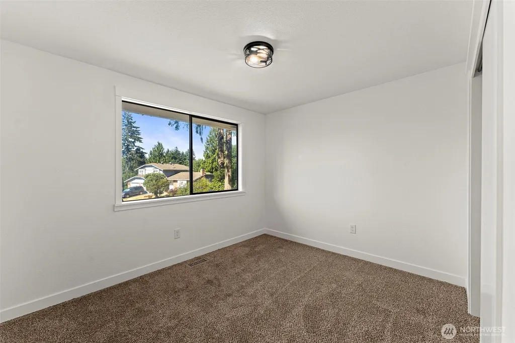 14128 106th Avenue Ct E Puyallup WA 98374