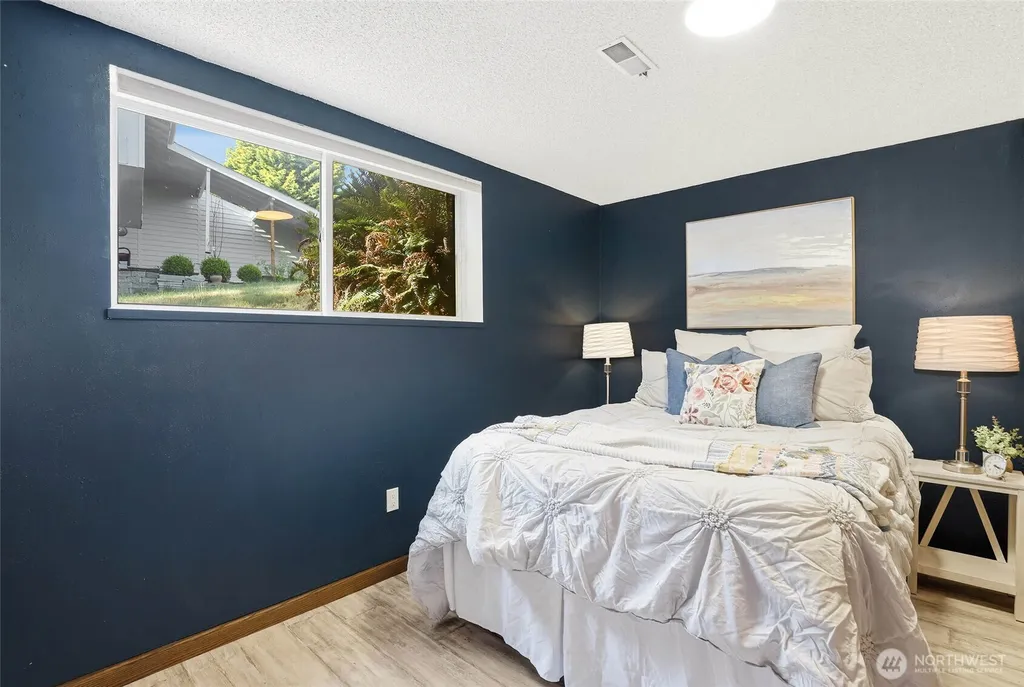 31650 36th Avenue SW Federal Way WA 98023