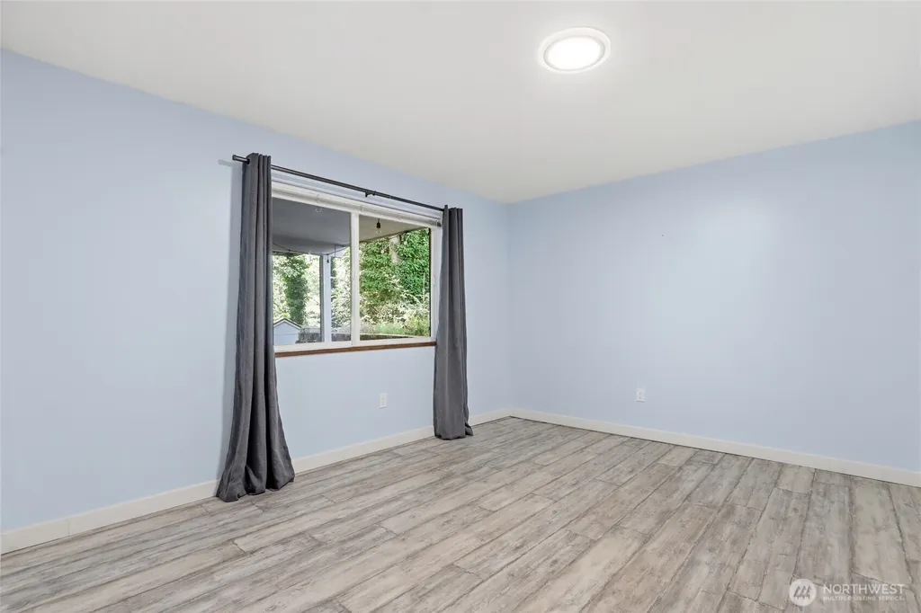 31650 36th Avenue SW Federal Way WA 98023