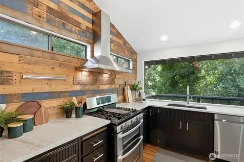 31650 36th Avenue SW Federal Way WA 98023