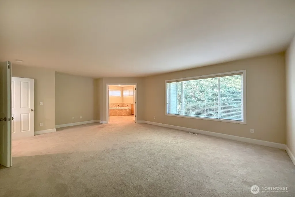 913 273rd Place SE Sammamish WA 98075