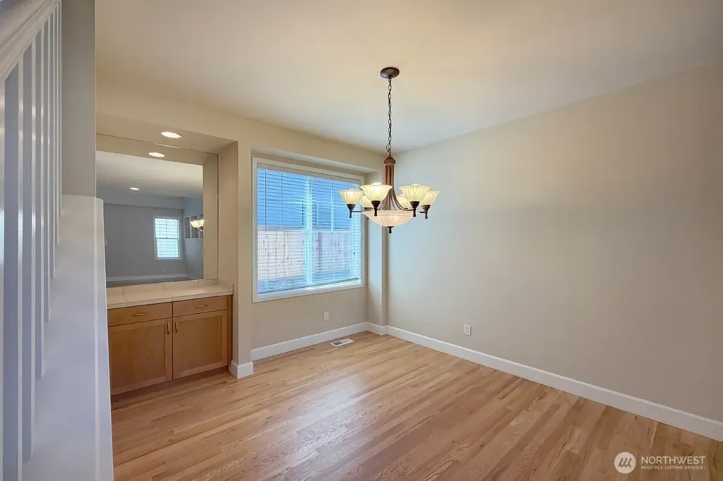 913 273rd Place SE Sammamish WA 98075