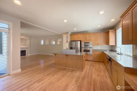 913 273rd Place SE Sammamish WA 98075