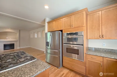 913 273rd Place SE Sammamish WA 98075