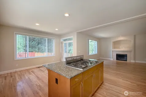 913 273rd Place SE Sammamish WA 98075