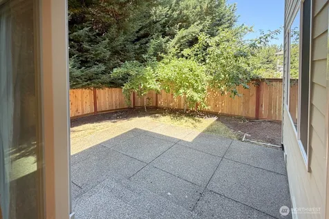 913 273rd Place SE Sammamish WA 98075