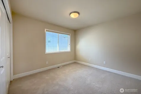 913 273rd Place SE Sammamish WA 98075