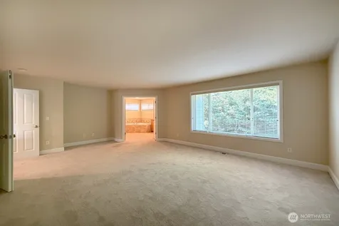 913 273rd Place SE Sammamish WA 98075
