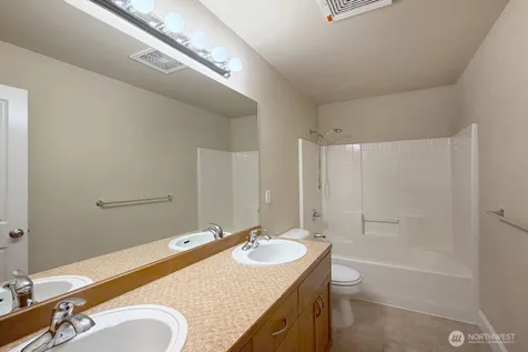 913 273rd Place SE Sammamish WA 98075