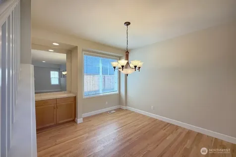 913 273rd Place SE Sammamish WA 98075