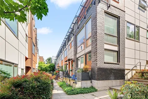 3810 California Avenue SW Seattle WA 98116