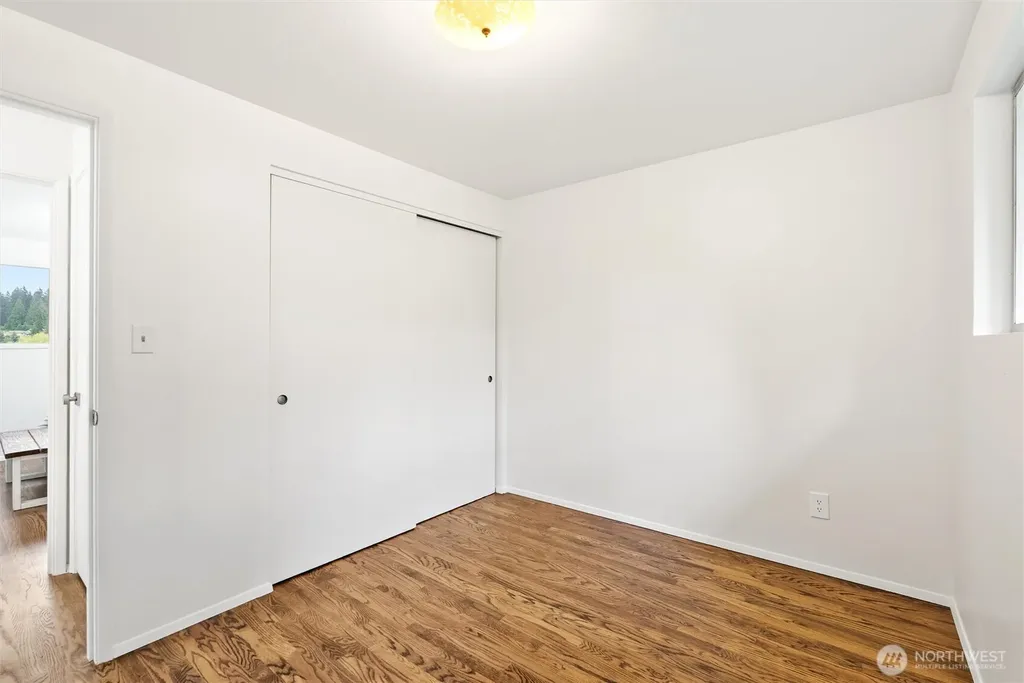 15805 SE 12th Place Bellevue WA 98008