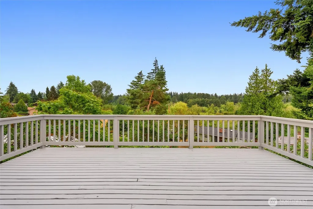 15805 SE 12th Place Bellevue WA 98008
