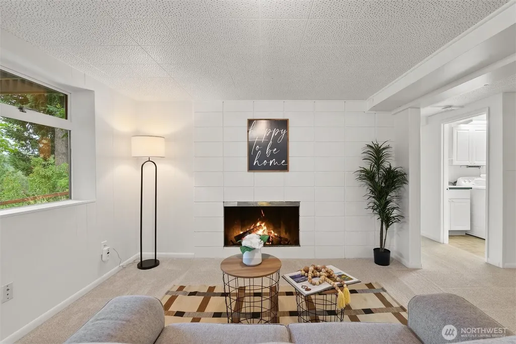 15805 SE 12th Place Bellevue WA 98008
