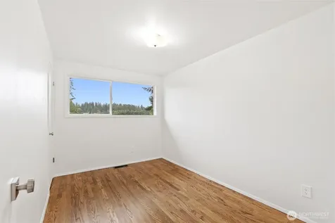 15805 SE 12th Place Bellevue WA 98008