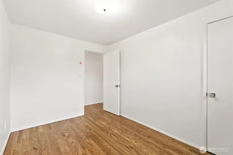 15805 SE 12th Place Bellevue WA 98008