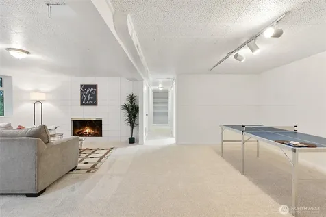 15805 SE 12th Place Bellevue WA 98008