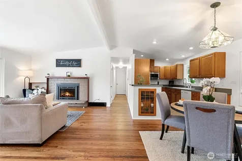 15805 SE 12th Place Bellevue WA 98008