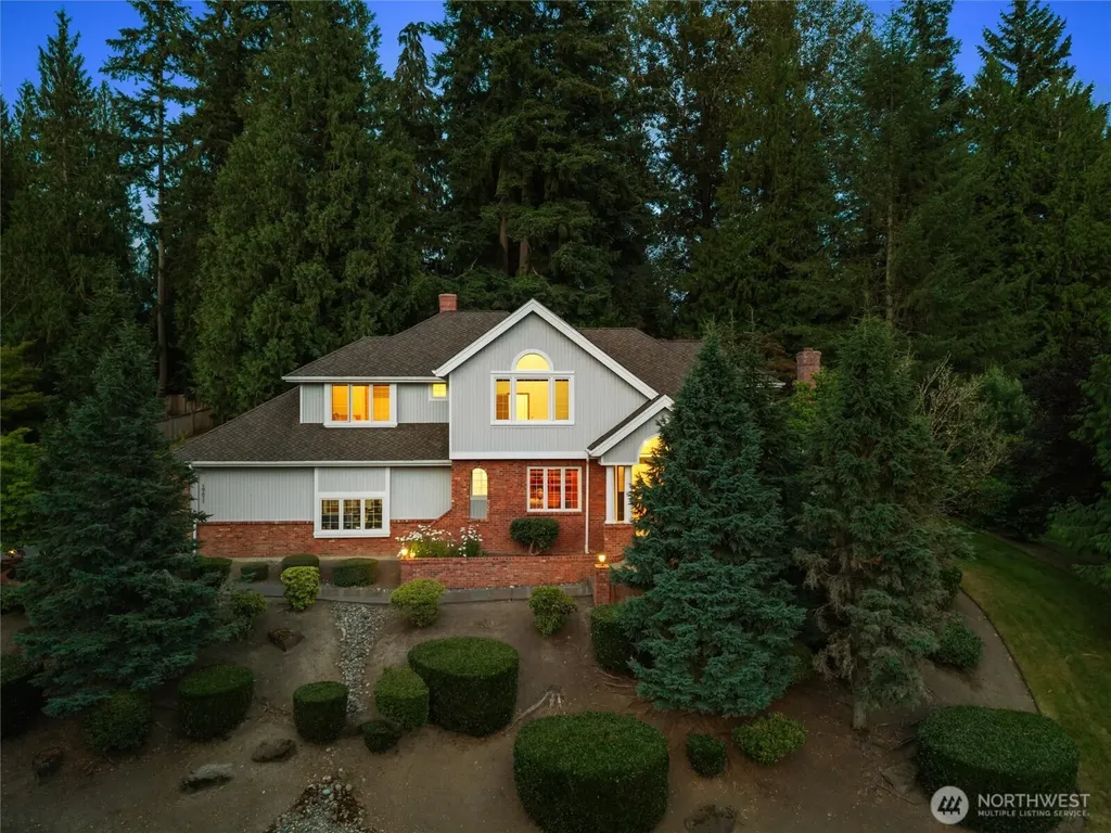 19611 NE 129th Way Woodinville WA 98077