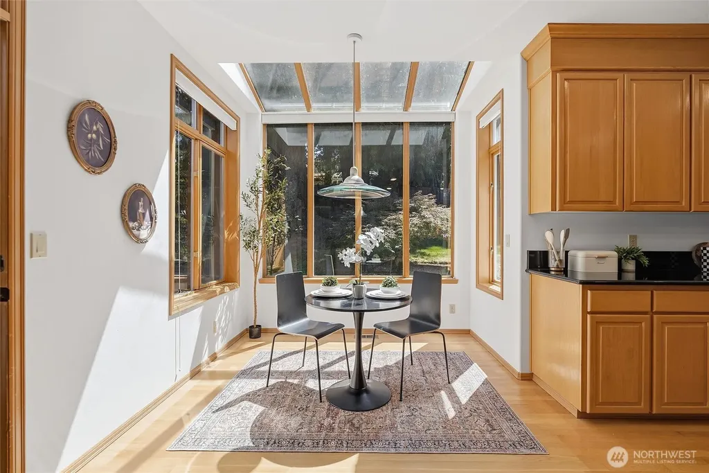 19611 NE 129th Way Woodinville WA 98077