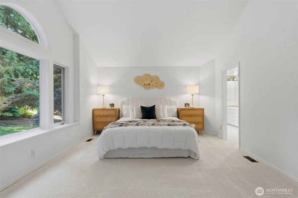 19611 NE 129th Way Woodinville WA 98077