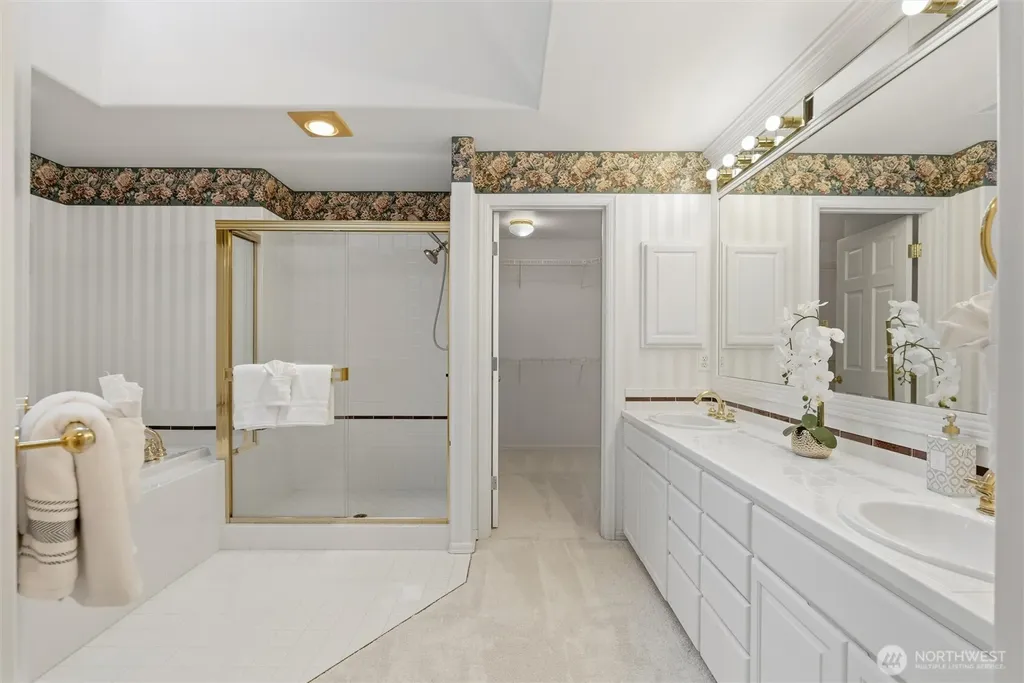 19611 NE 129th Way Woodinville WA 98077