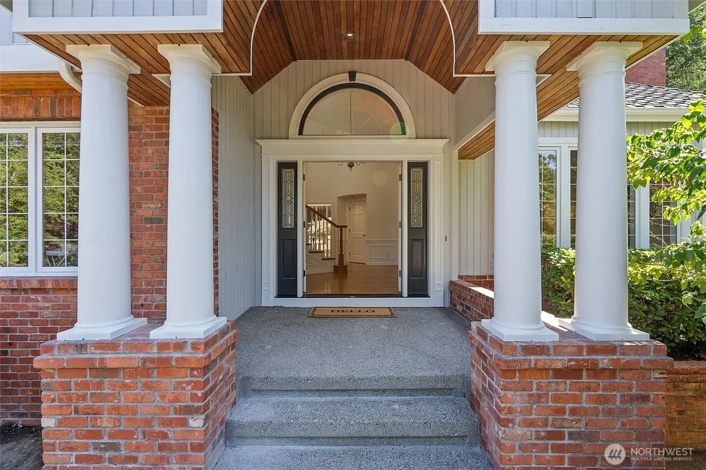 19611 NE 129th Way Woodinville WA 98077