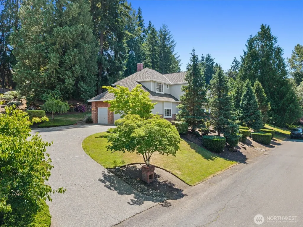 19611 NE 129th Way Woodinville WA 98077