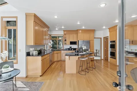 19611 NE 129th Way Woodinville WA 98077