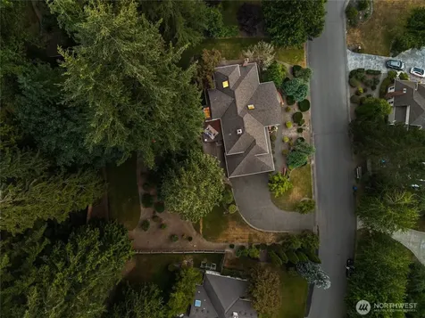 19611 NE 129th Way Woodinville WA 98077