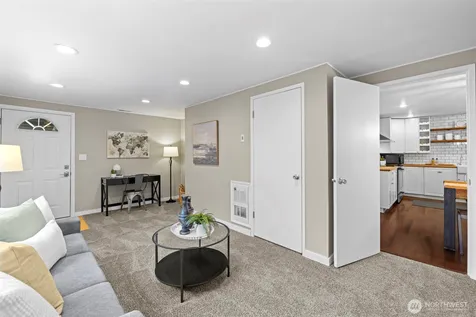18218 Palatine Avenue N Shoreline WA 98133