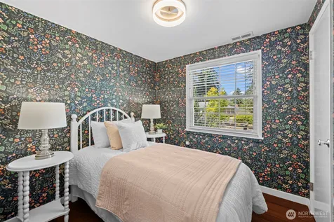 18218 Palatine Avenue N Shoreline WA 98133