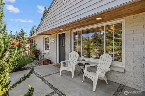 18218 Palatine Avenue N Shoreline WA 98133