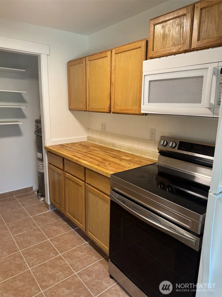 15280 Macadam Road S Seattle WA 98188