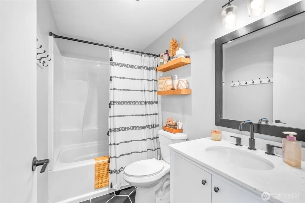 4238 Wintergreen Circle Bellingham WA 98226