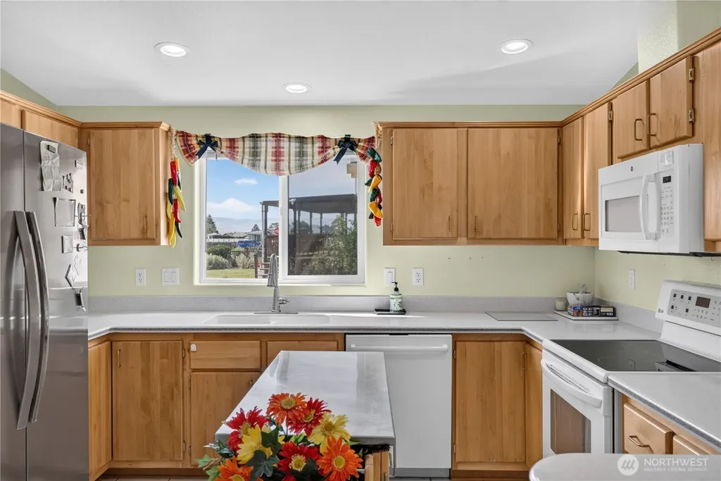 105 Edgewater Way SW Mattawa WA 99349