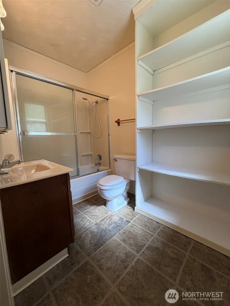507 W 2nd Street Aberdeen WA 98520