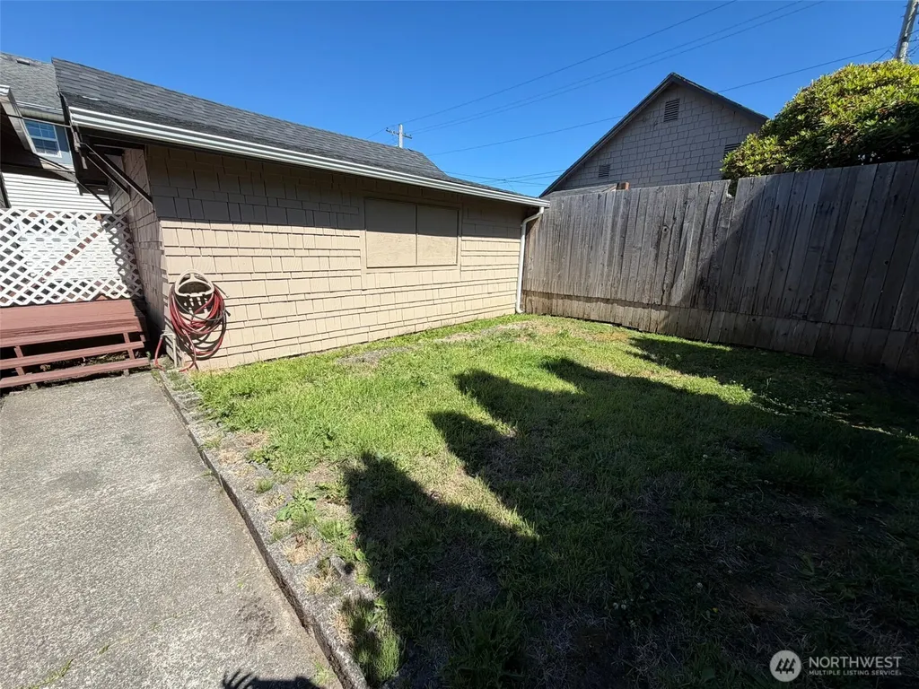 507 W 2nd Street Aberdeen WA 98520