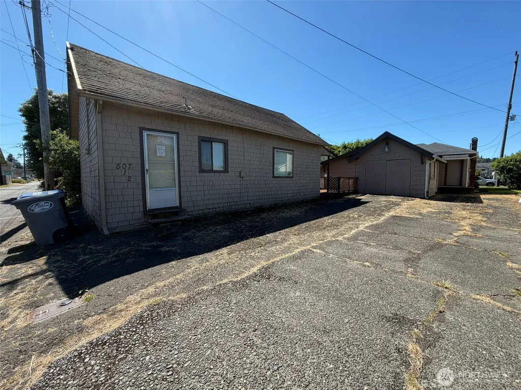 507 W 2nd Street Aberdeen WA 98520