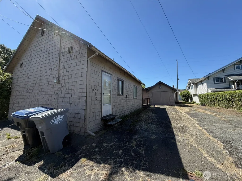 507 W 2nd Street Aberdeen WA 98520