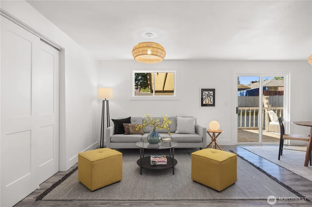 6716 Penny Lane Lynnwood WA 98036