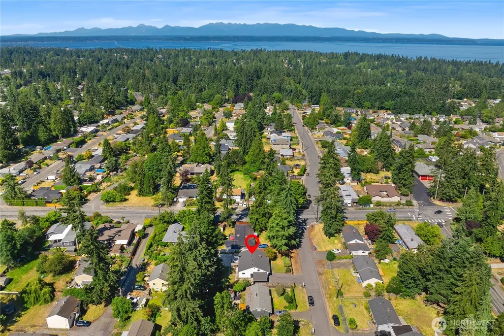 6716 Penny Lane Lynnwood WA 98036