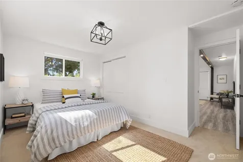 6716 Penny Lane Lynnwood WA 98036