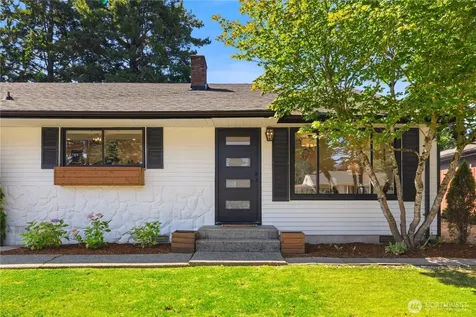 6716 Penny Lane Lynnwood WA 98036
