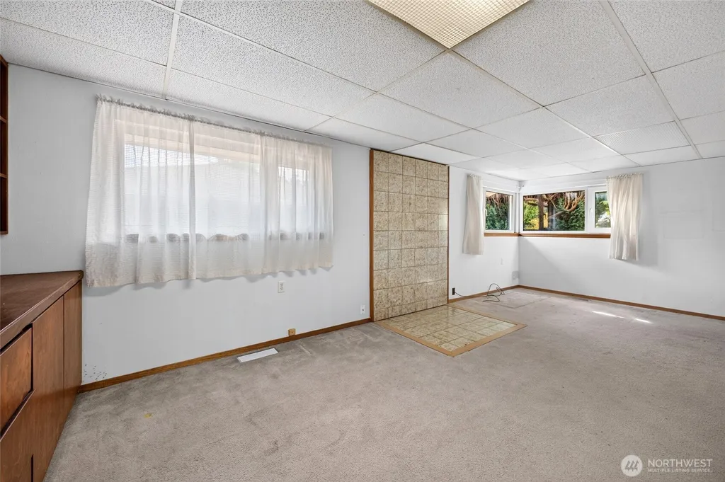 2323 N Highland Street Tacoma WA 98406